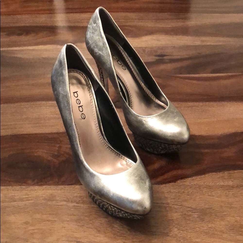 Bebe Size 6 heels